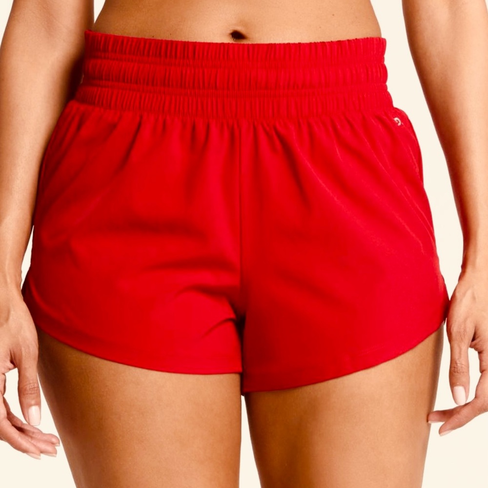 NWT Retail $22, DSG Women's 3” Inseam volcanic Red mid-rise Athletic Shorts